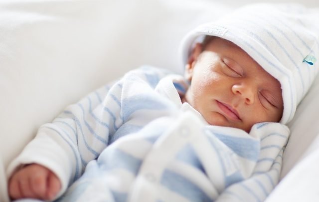 Simpatia Para Bebê Dormir no Berço